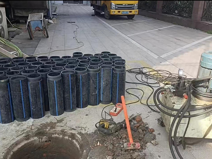 锦山镇PE置换管厂家 DN315置换管 非开挖管短管置换